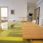 Apollo Apartment By Holistay