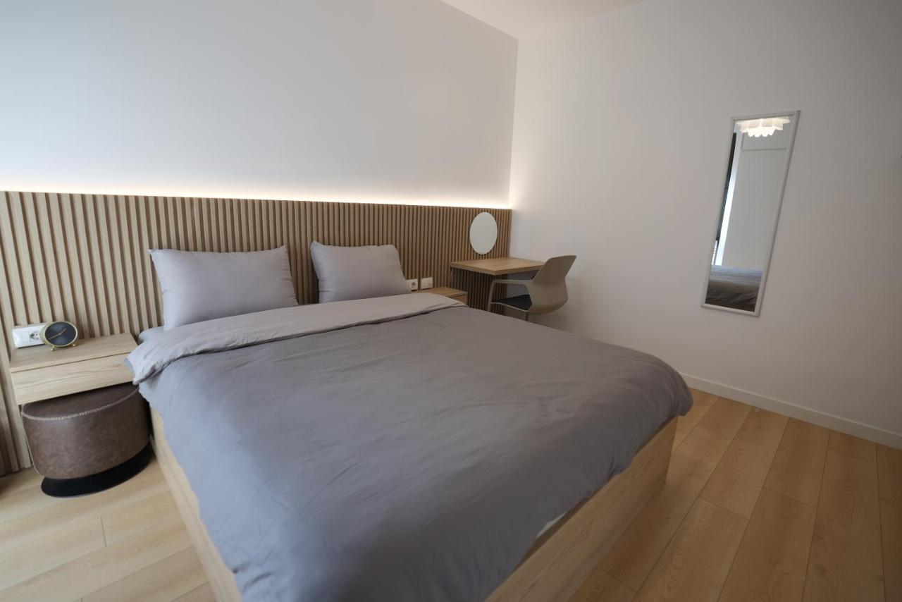 Apartment Apollo By Holistay Tirana